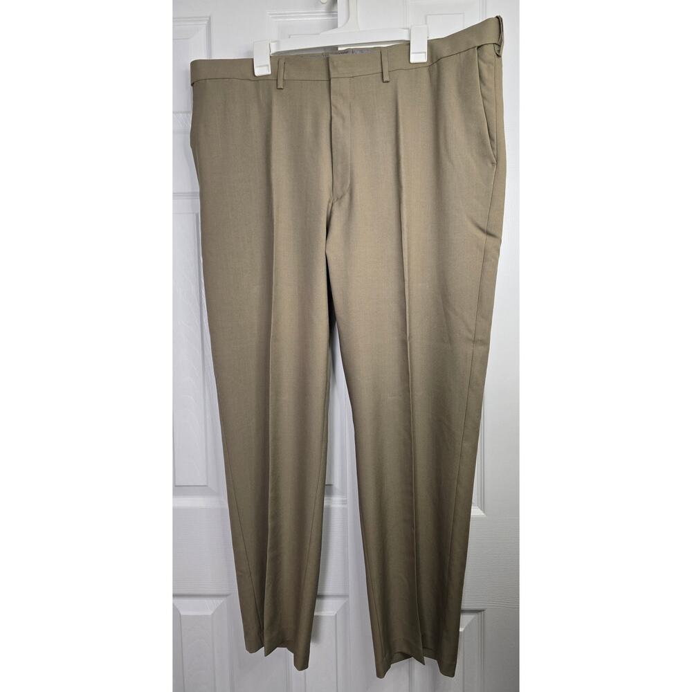 Haggar H26 Men's Premium Stretch Classic Fit Khaki Dress Pants- Size 42 x 30